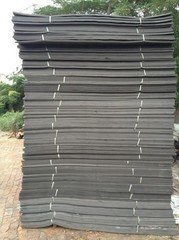 專注品質，匠心制造——走進邢臺山峰特種橡膠制品廠的泡沫箱生產線